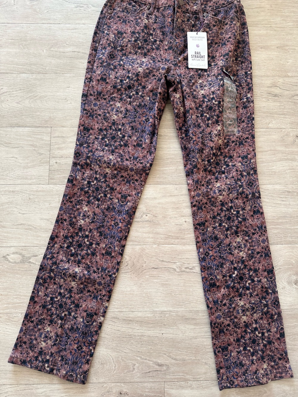 Women’s  Floral Print Leggings in Mauve Pink
